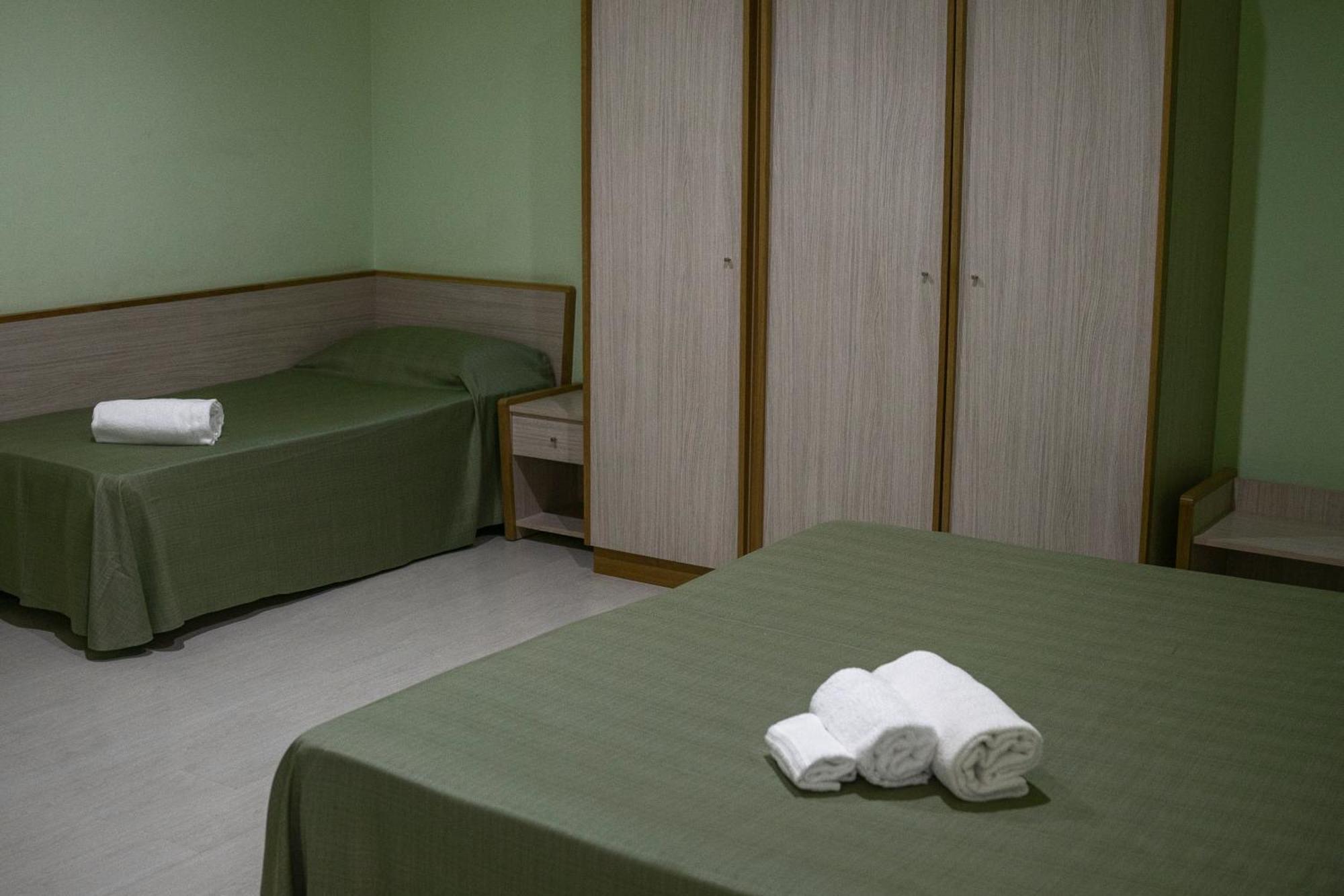 Citta' Dei Papi Hotel อานาญี ภายนอก รูปภาพ